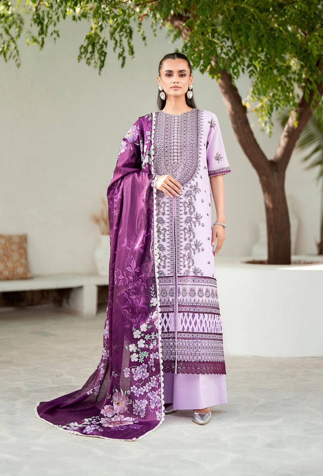 img_bin_ilyas_lawn_awwal_boutique
