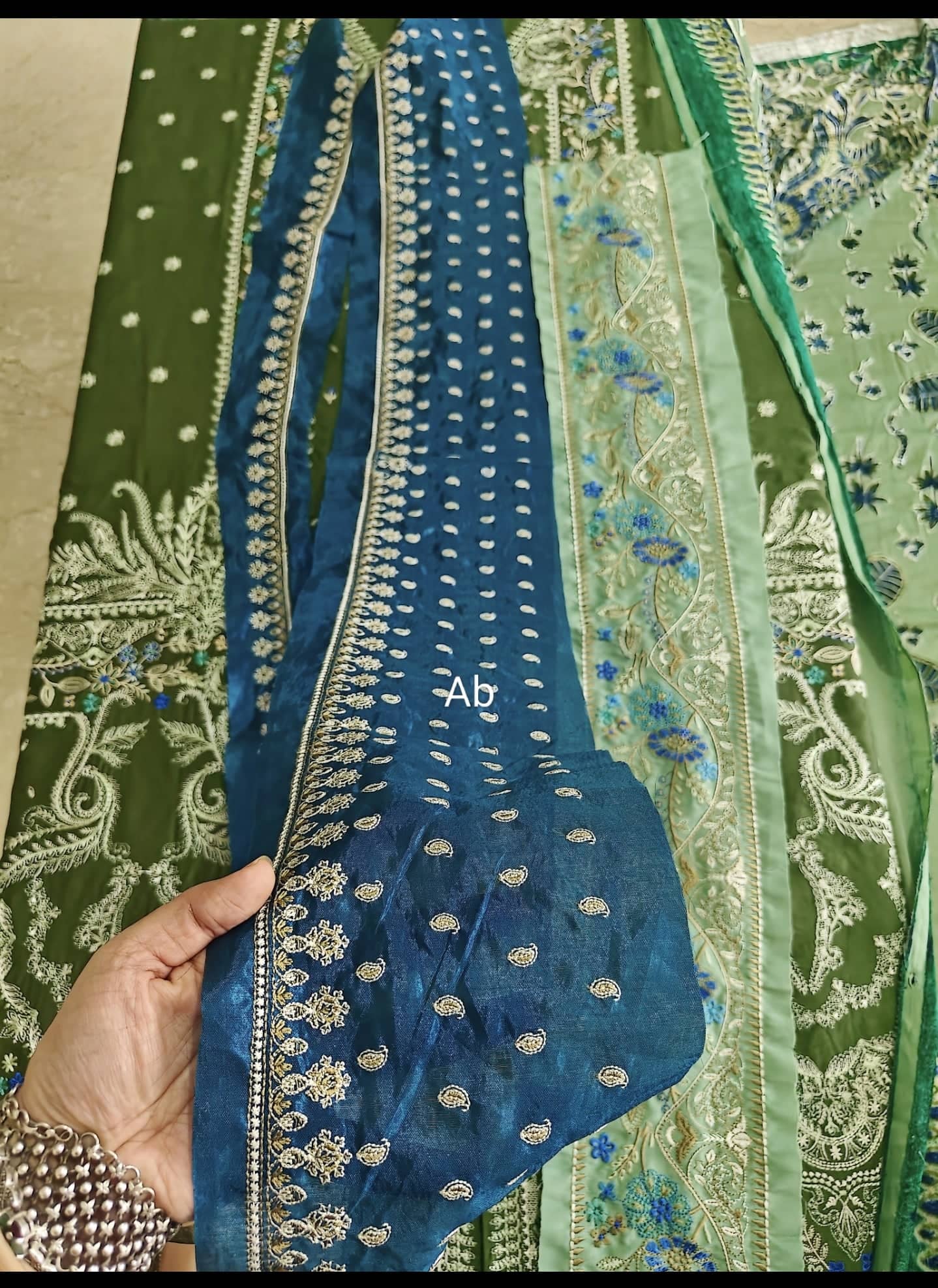 Bin Ilyas Saqqara open pics Open Pic/Bin ilyas Saqqara/Velvet Palachi Shawl Collection
