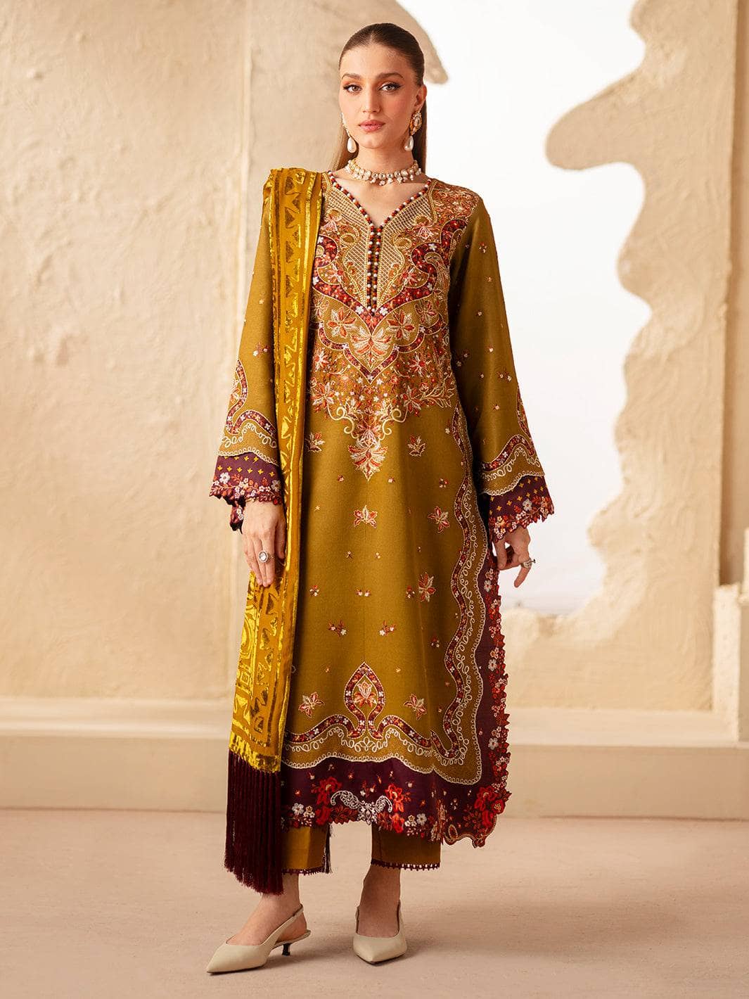 Bin ilyas Saqqara/Velvet Palachi Shawl Collection