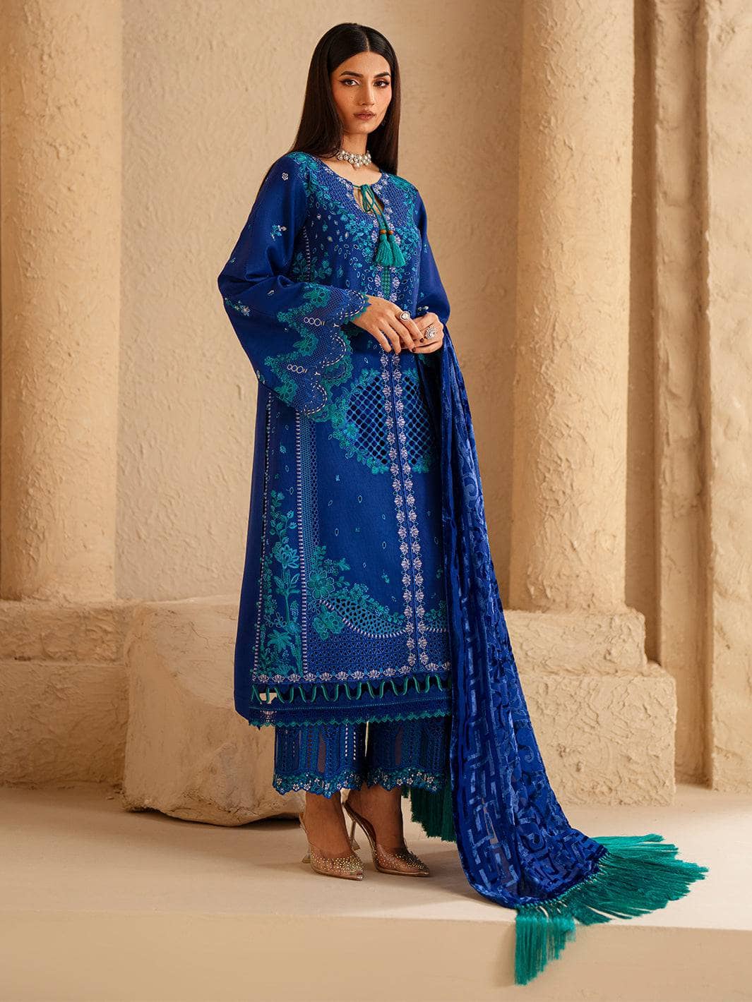Bin ilyas Saqqara/Velvet Palachi Shawl Collection