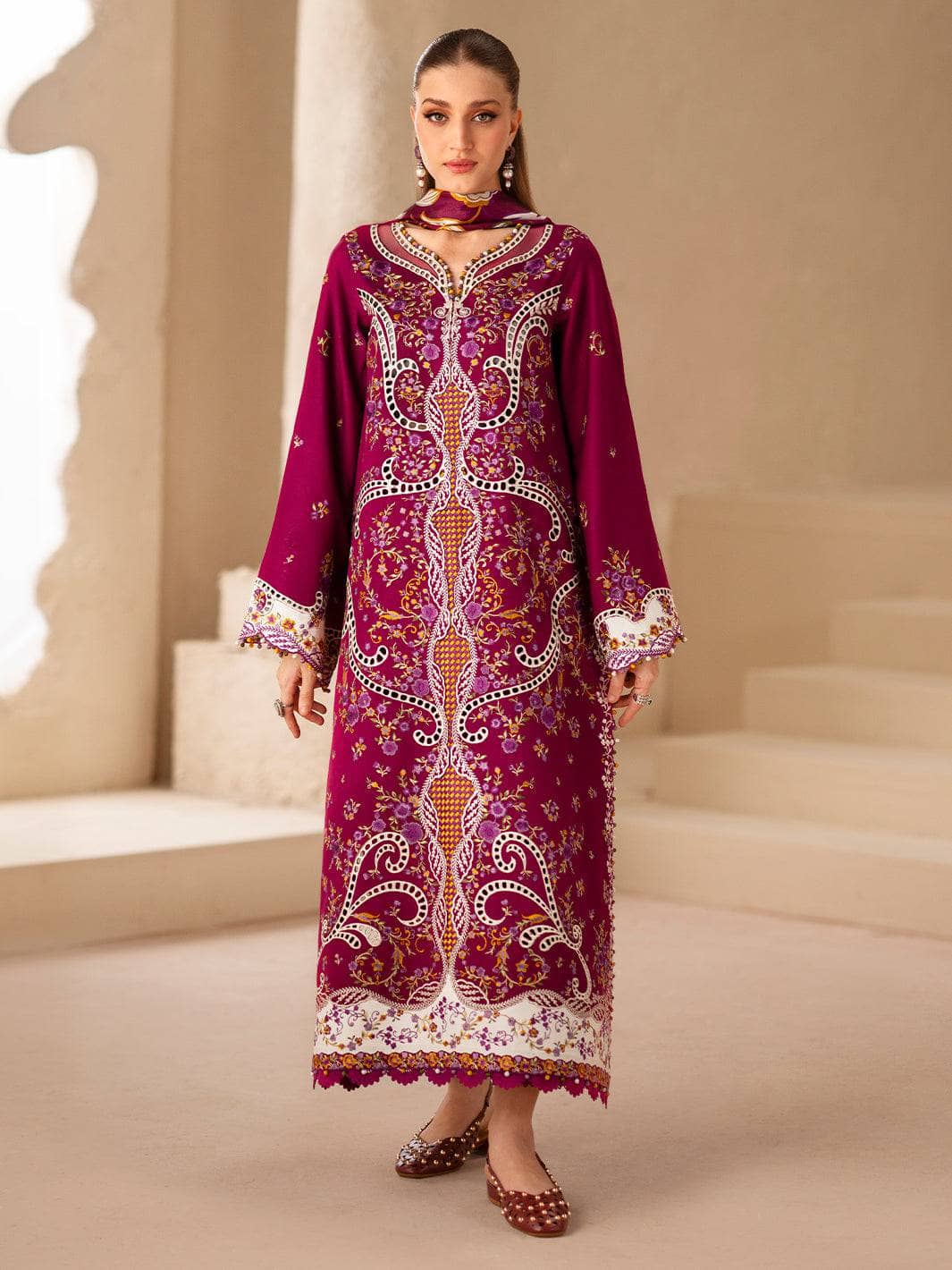 img_bin_ilyas_saqqara_velvet_palachi_shawl_awwal_boutique