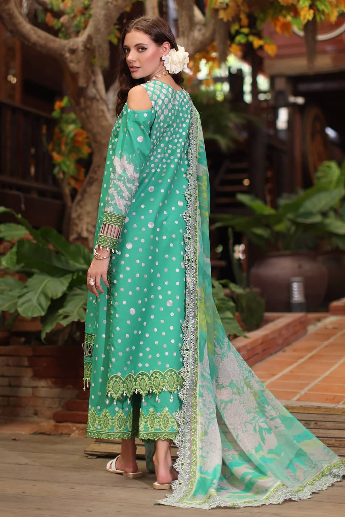 Charizma Aniiq Lawn/Green/Pure Chiffon Embroideried Dupatta/AN5-13