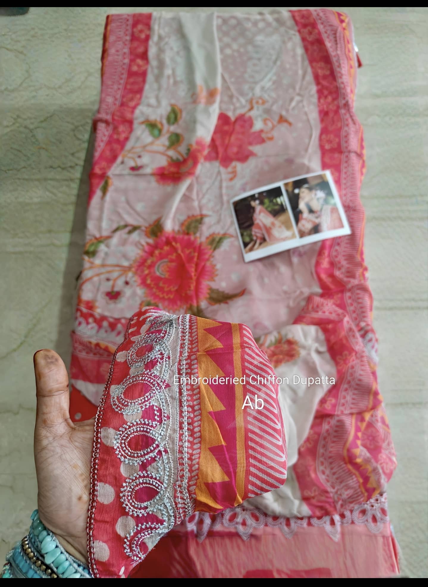 img_charizma_aniiq_lawn_awwal_boutique