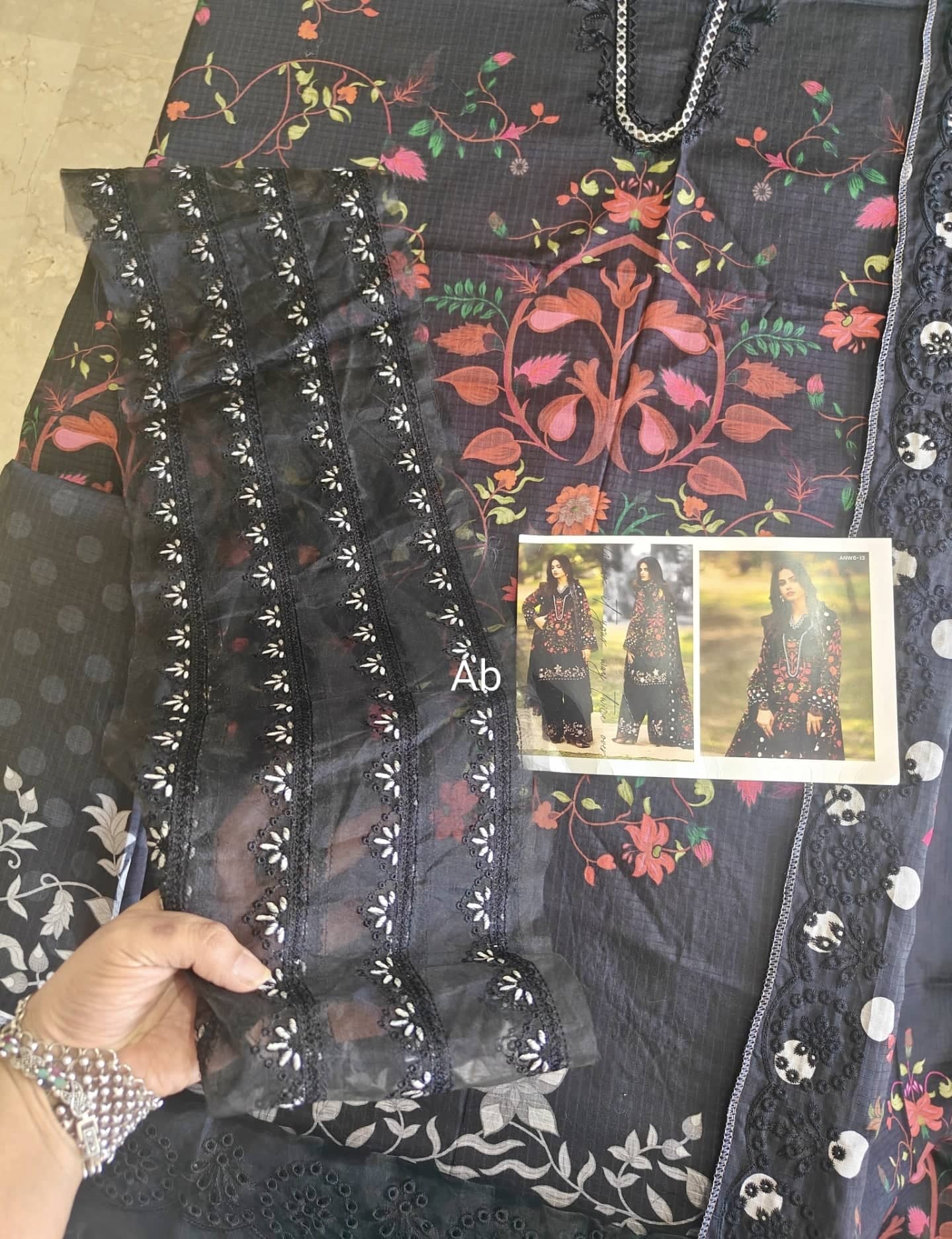 Charizma Aniiq open pics Open Pic/Charizma Aniiq Vol 2/Embroideried Linen Shawls/ANW6-13