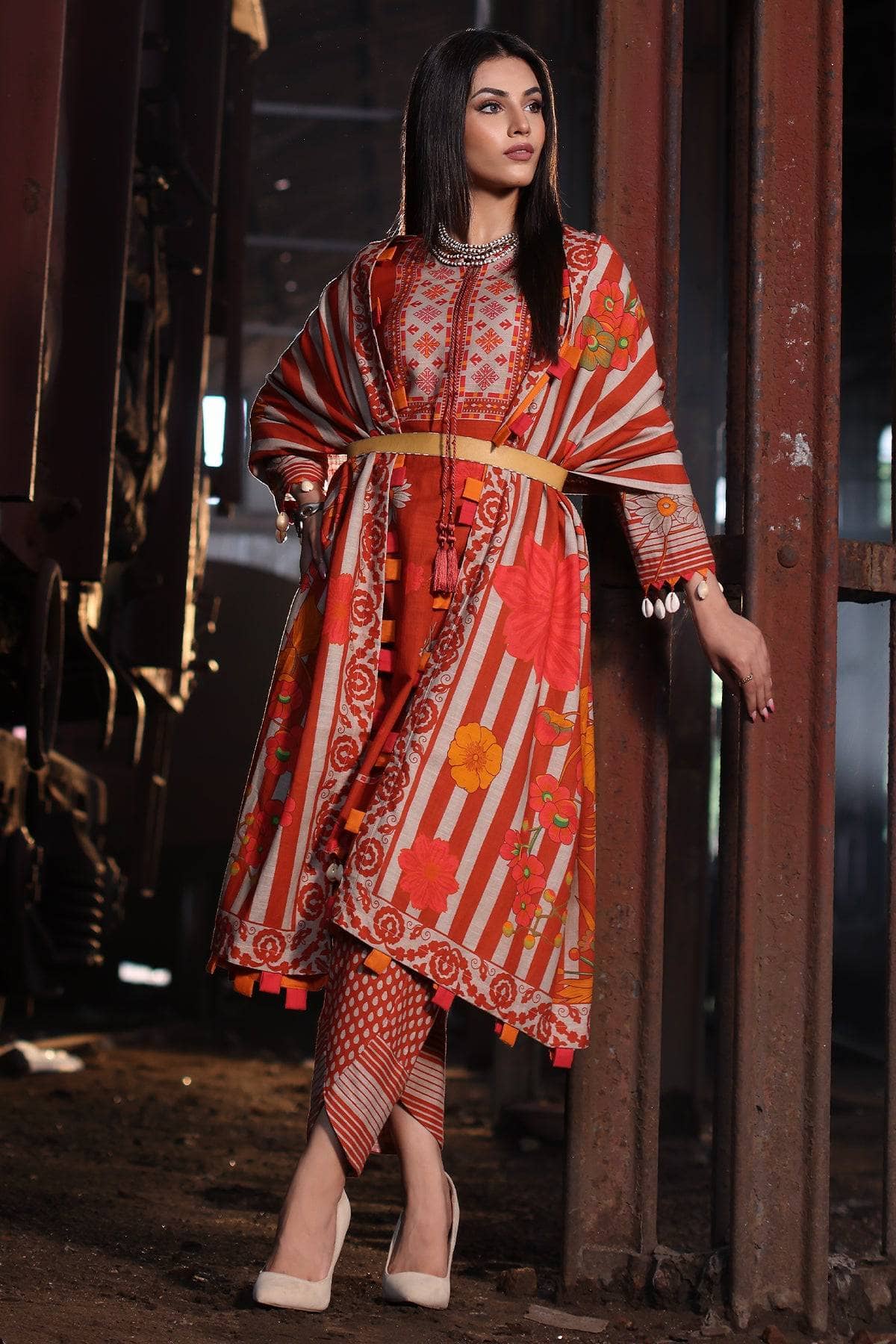 img_charizma_fall_khaddar_awwal_boutique