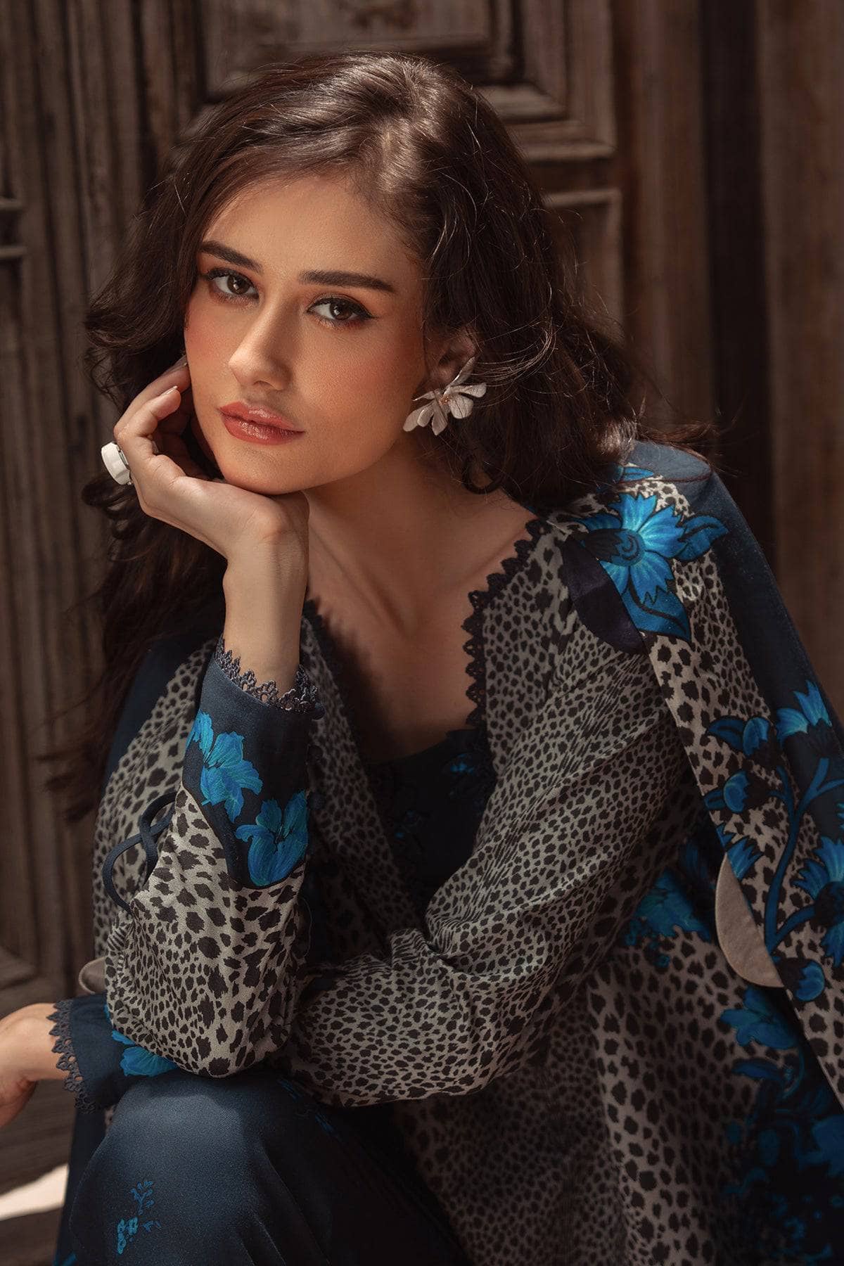 img_charizma_c_prints_awwal_boutique