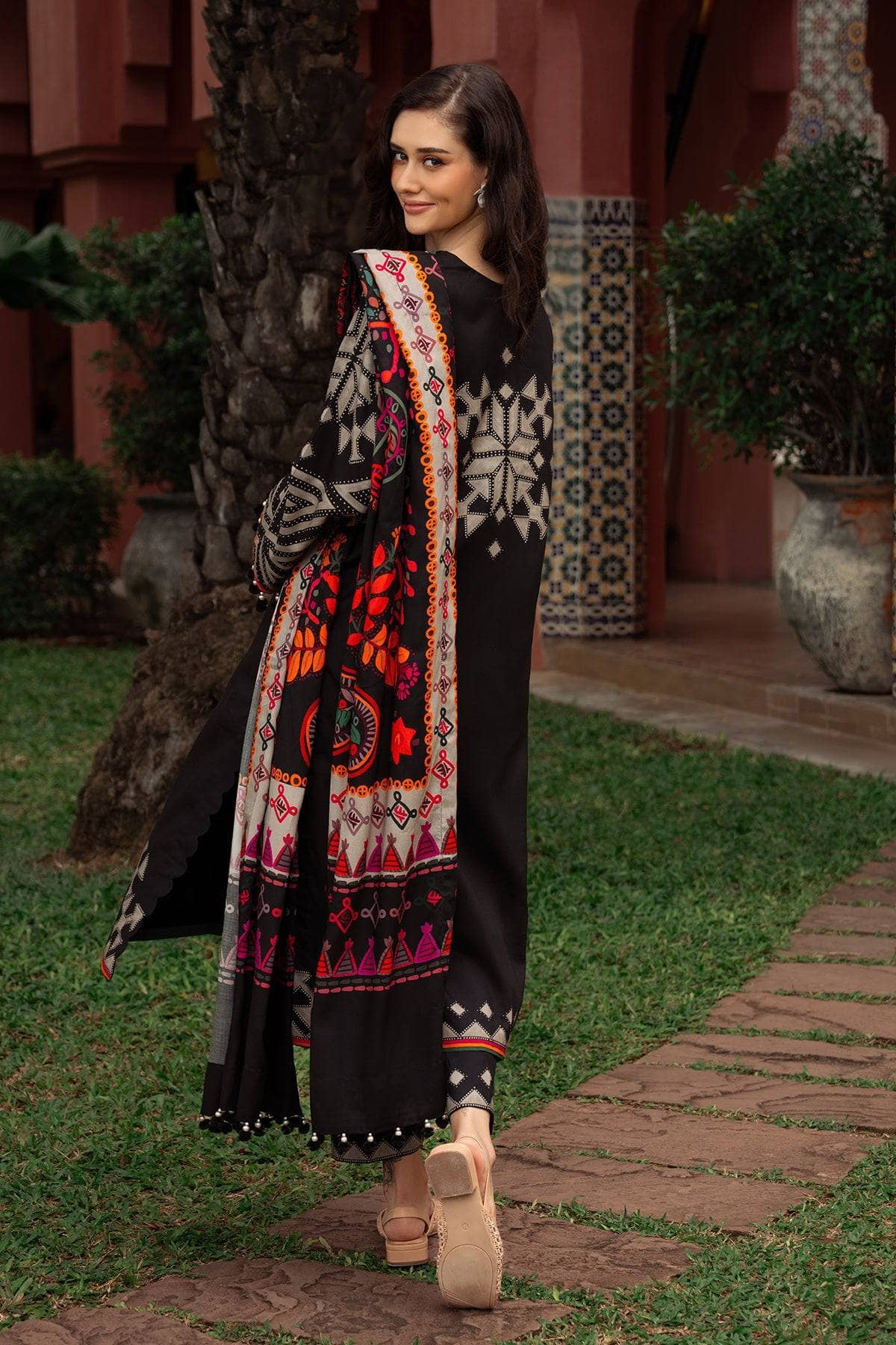 img_charizma_c_prints_linen_25_awwal_boutique