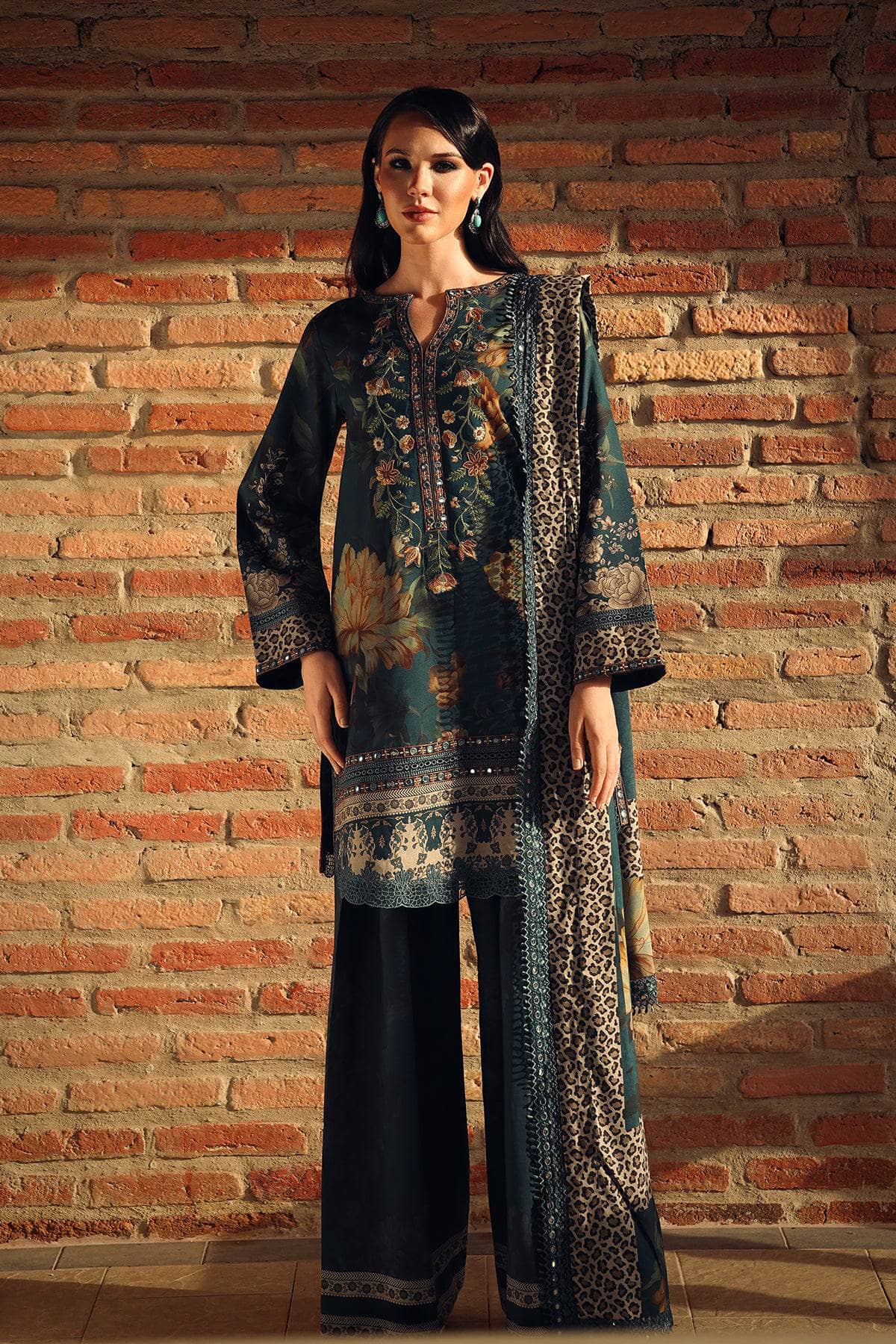 img_charizma_combination_fall_winter_awwal_boutique