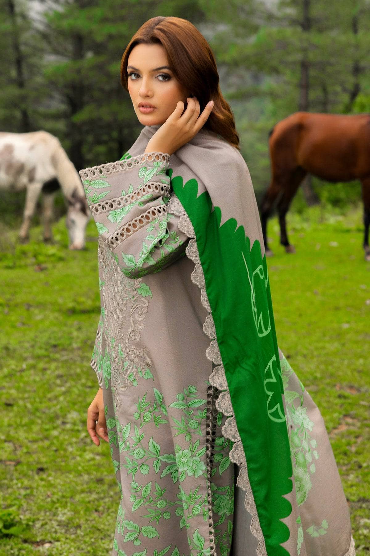 img_charizma_combination_fall_winter_awwal_boutique