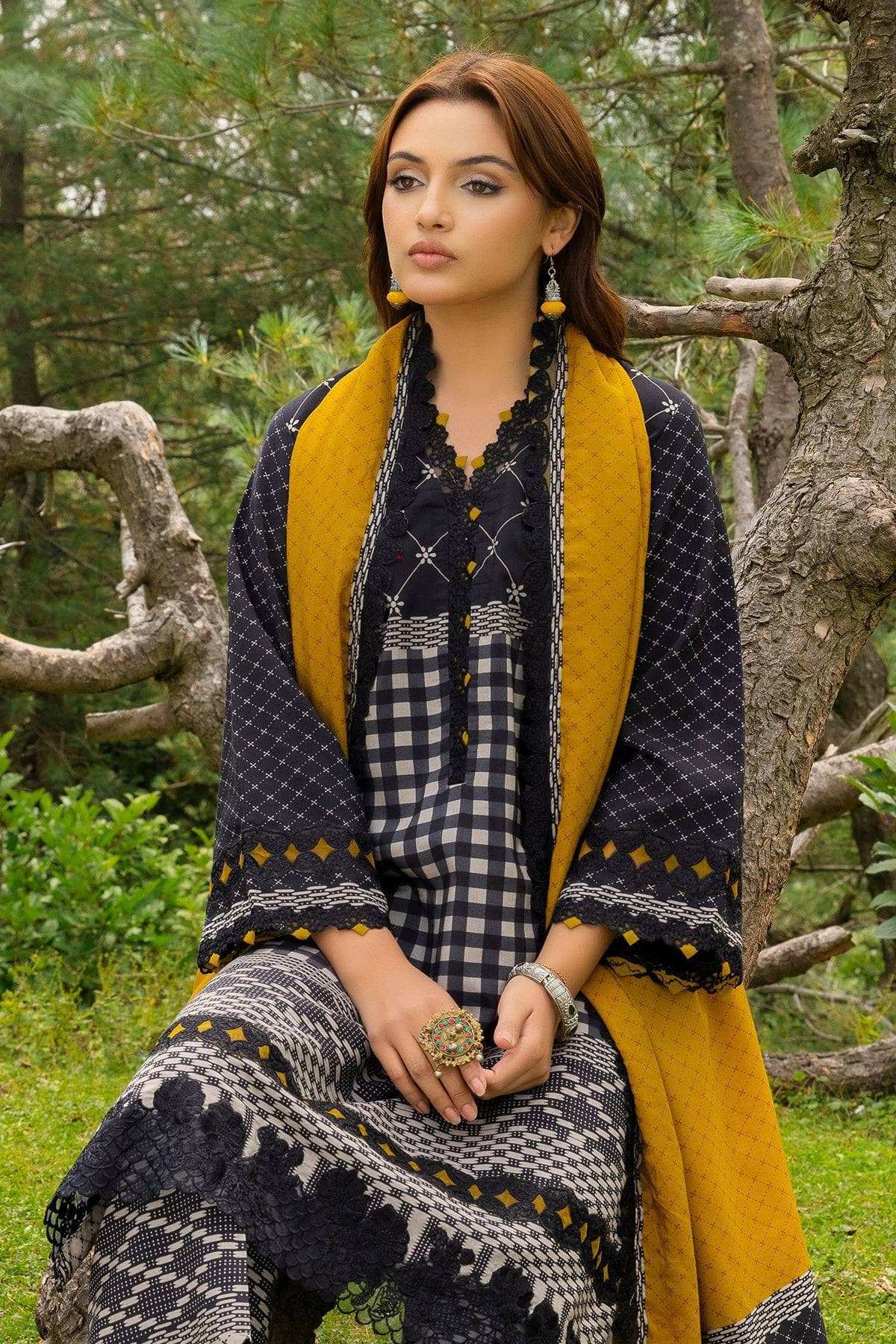 img_charizma_combination_fall_winter_awwal_boutique