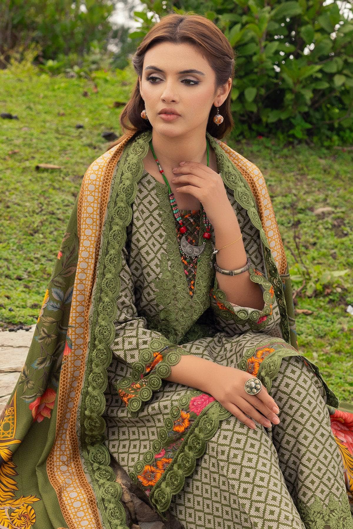 img_charizma_combination_fall_winter_awwal_boutique