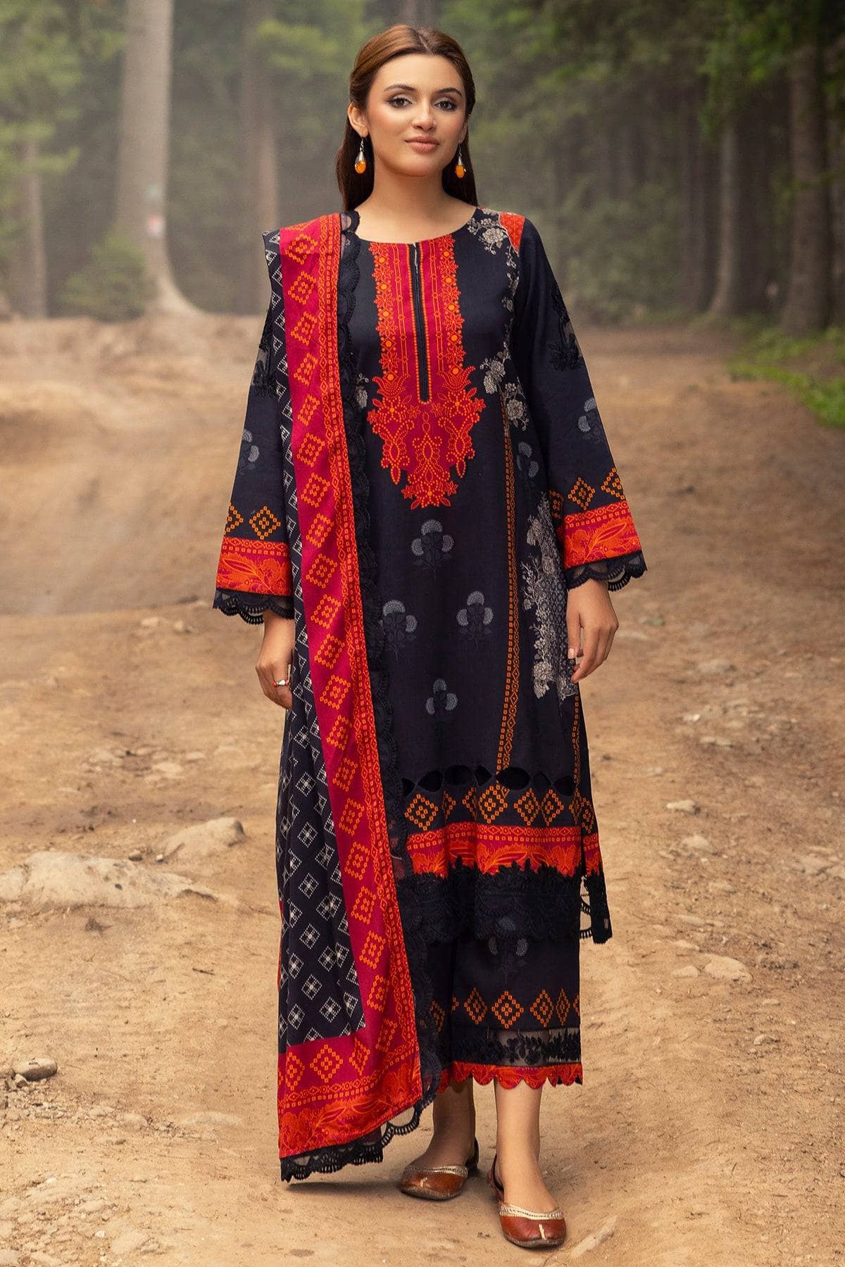 img_charizma_combination_fall_winter_awwal_boutique