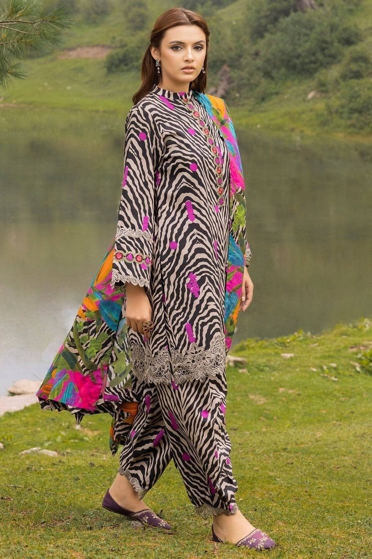 img_charizma_combination_fall_winter_awwal_boutique