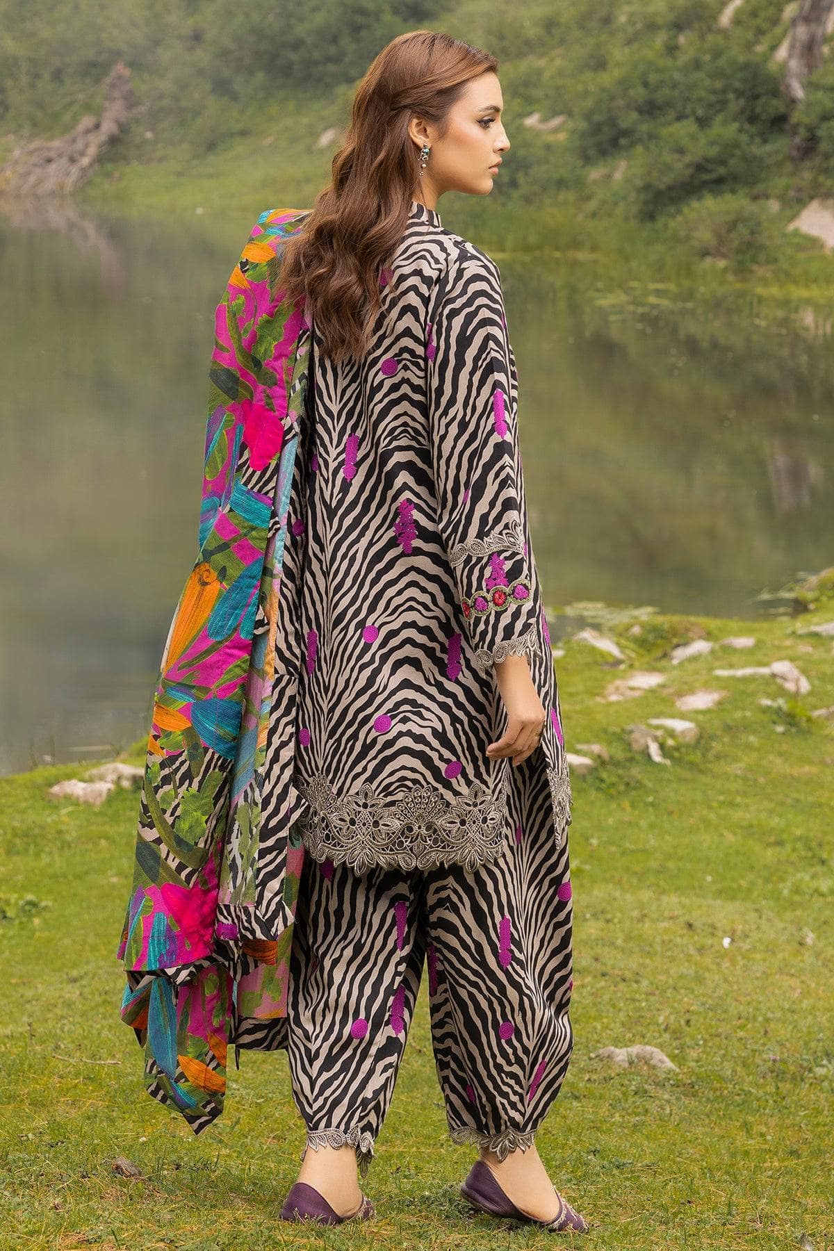 img_charizma_combination_fall_winter_awwal_boutique