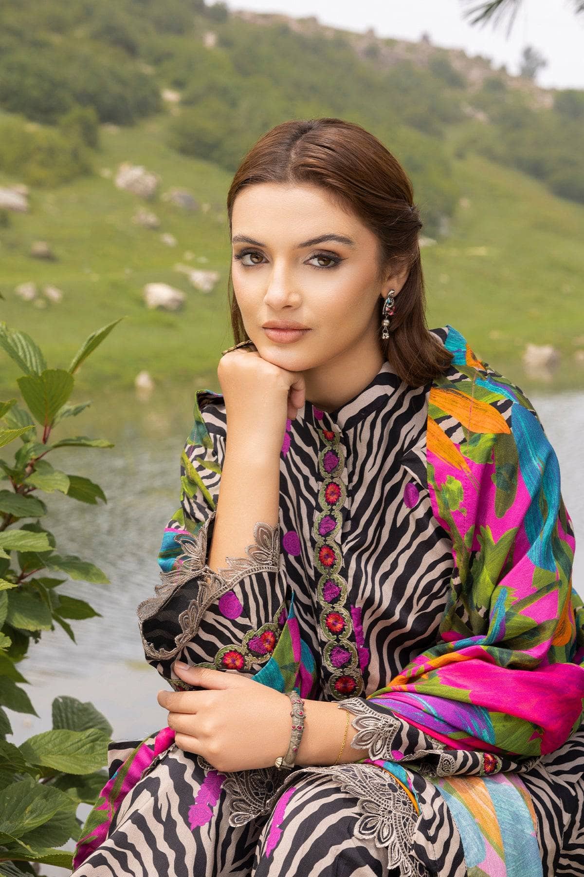 img_charizma_combination_fall_winter_awwal_boutique