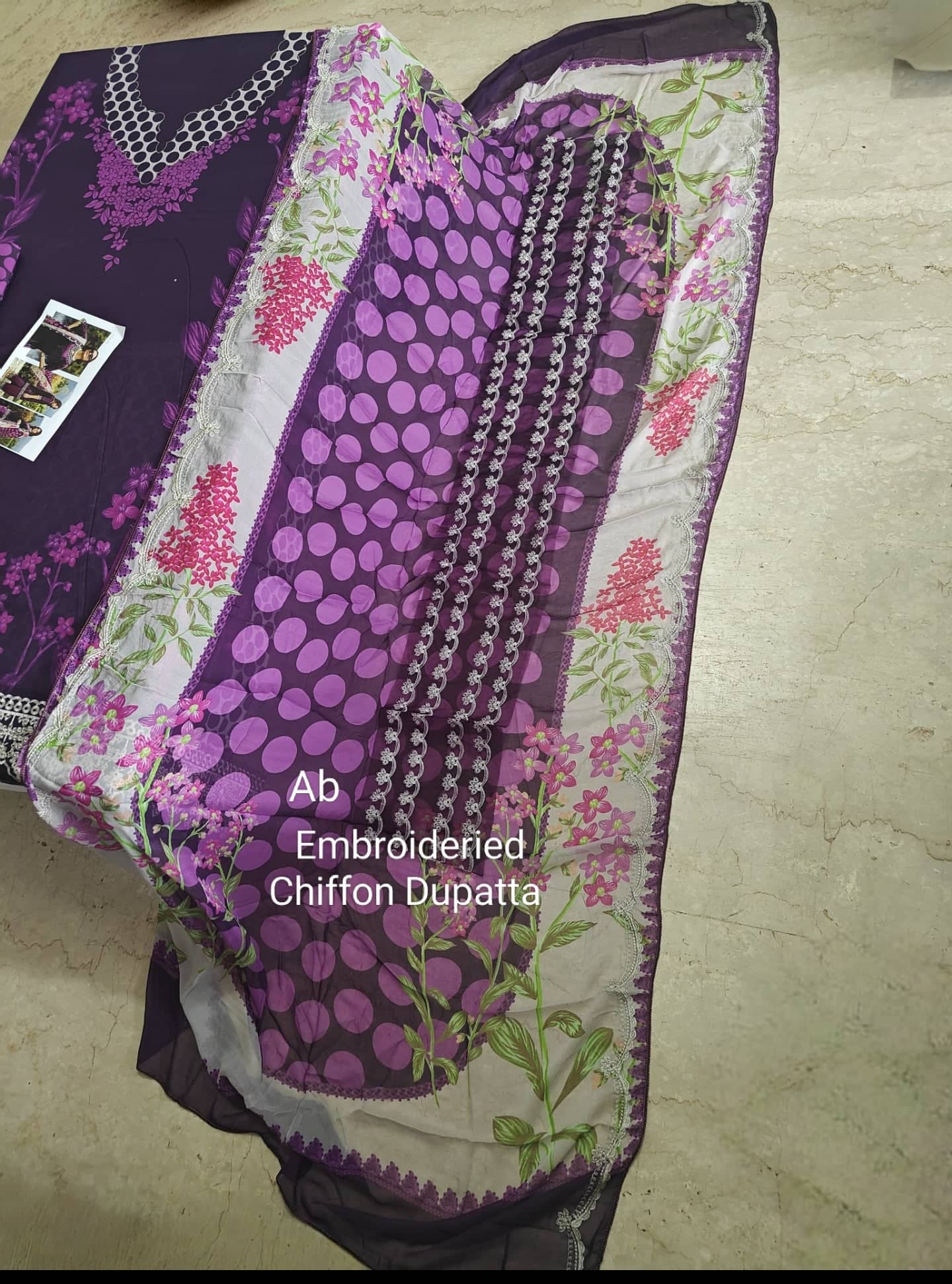 img_charizma_combination_lawn_awwal_boutique