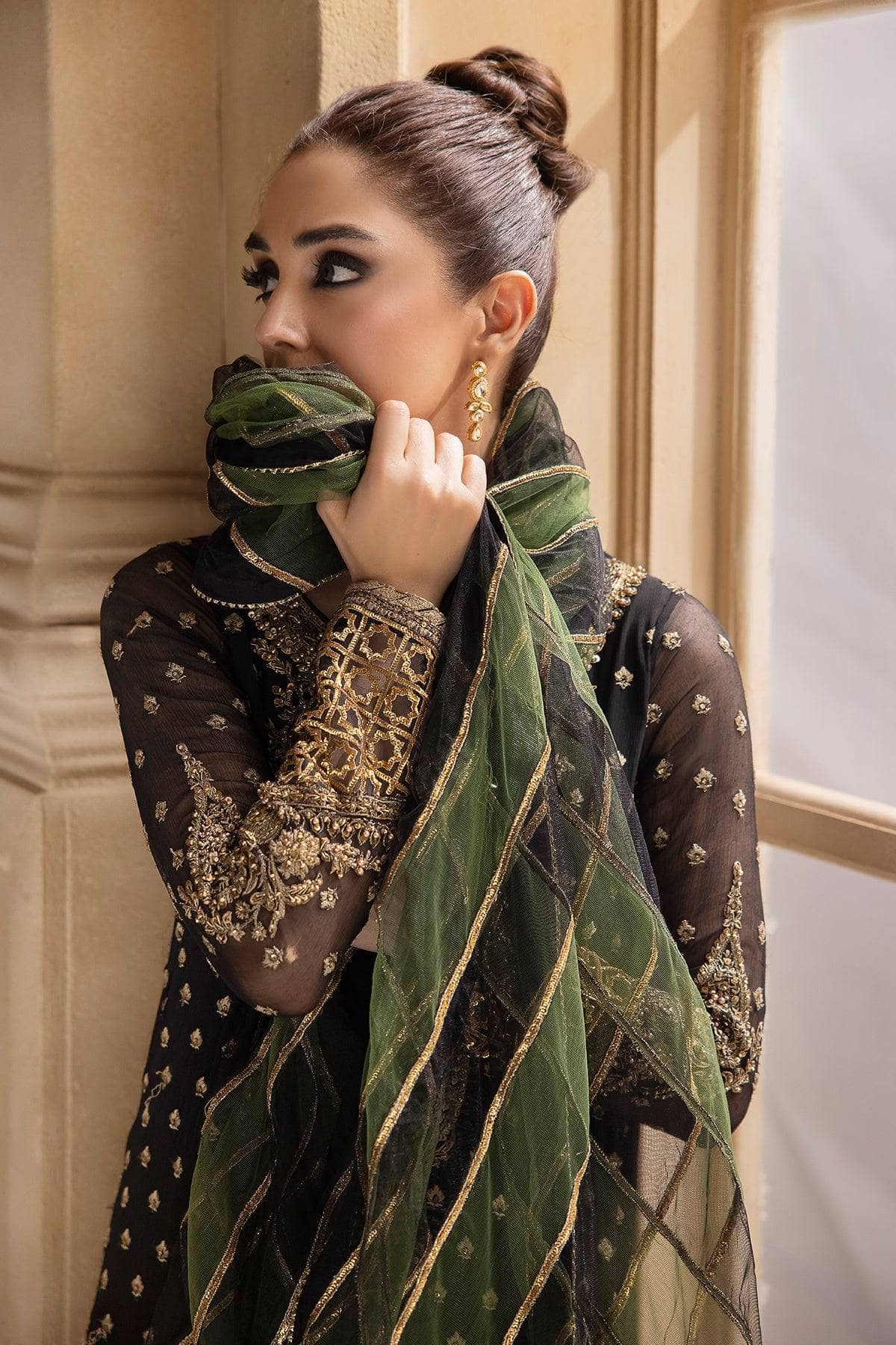 img_charizma_dastaan_e_jashan_awwal_boutique