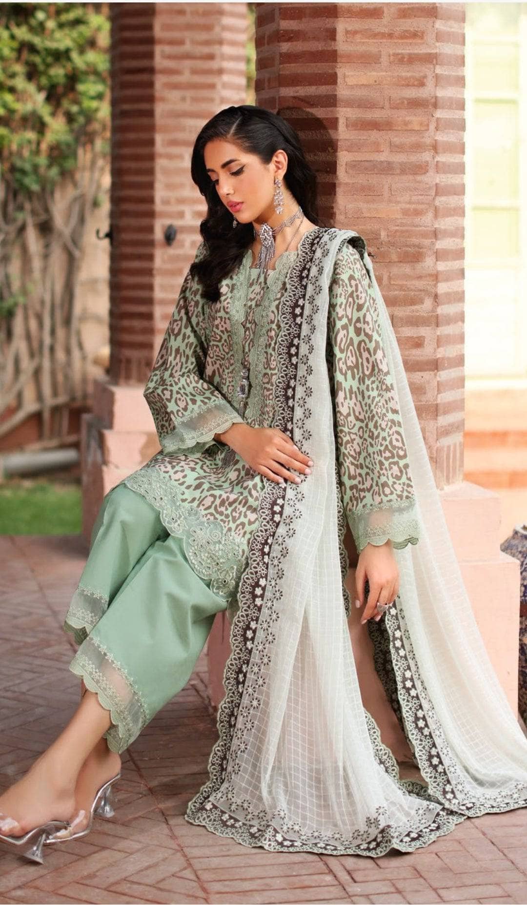 img_charizma_combination_awwal_outique