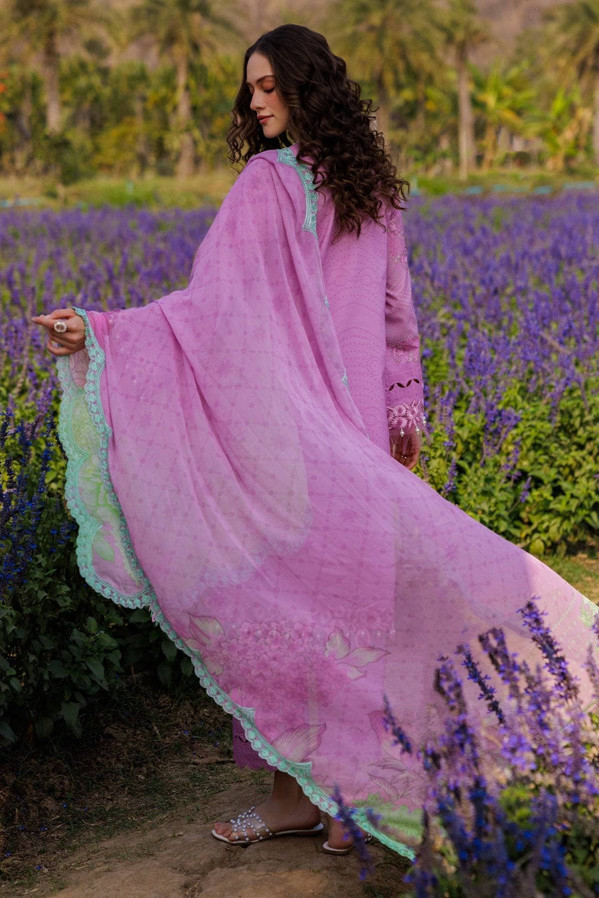 img_charizma_combination_awwal_boutique