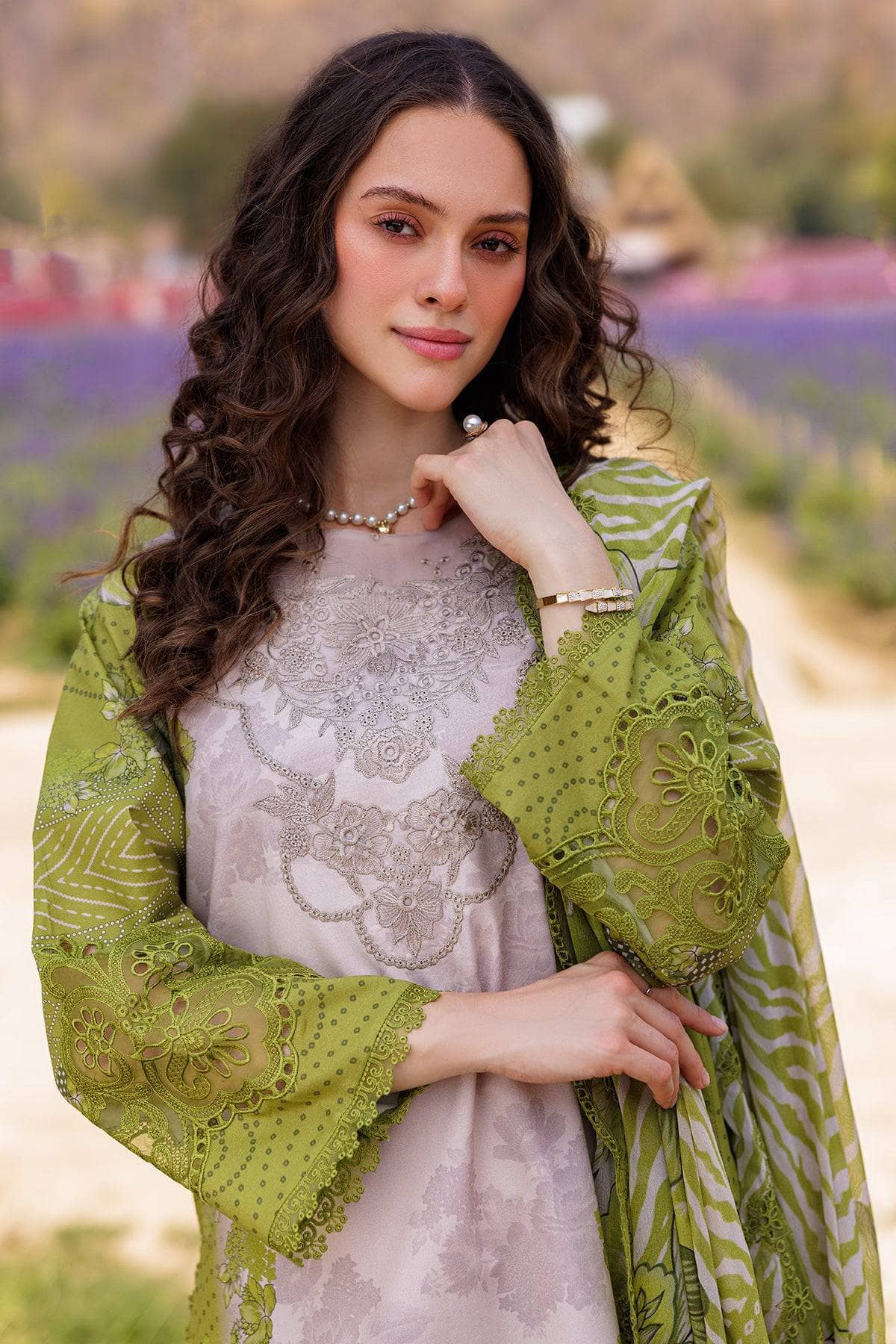 img_charizma_combination_awwal_boutique