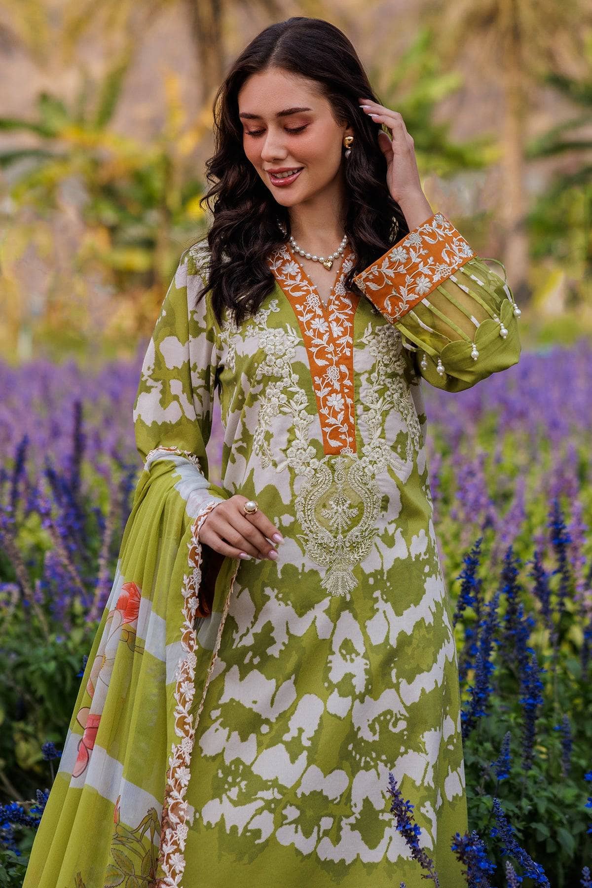 img_charizma_combination_awwal_boutique