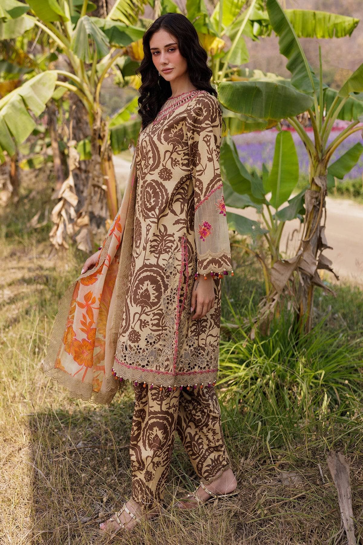 img_charizma_combination_awwal_boutique