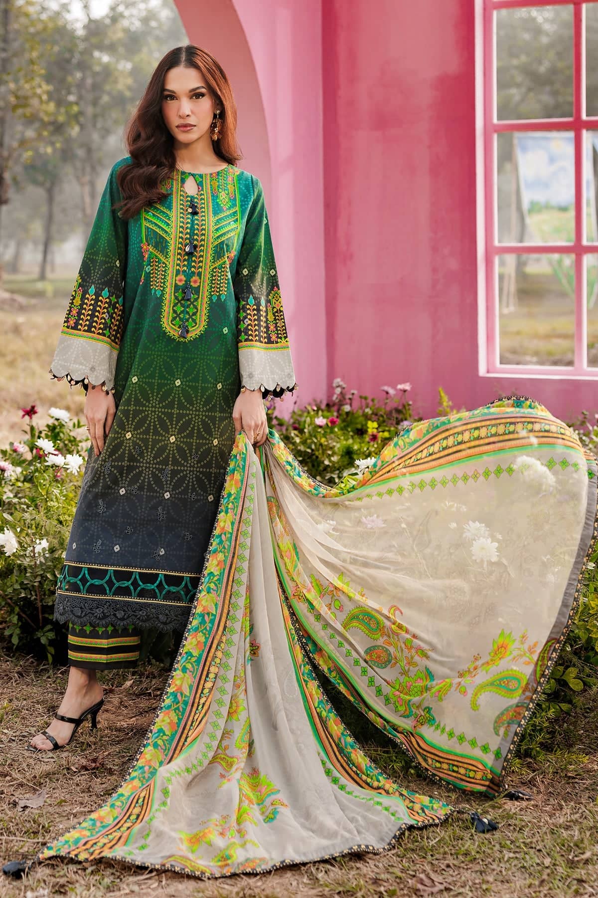 img_rang_e_bahaar_lawn_awwal_boutique