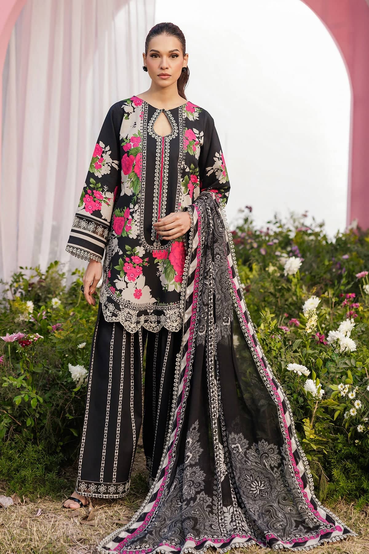 img_rang_e_bahaar_lawn_awwal_boutique