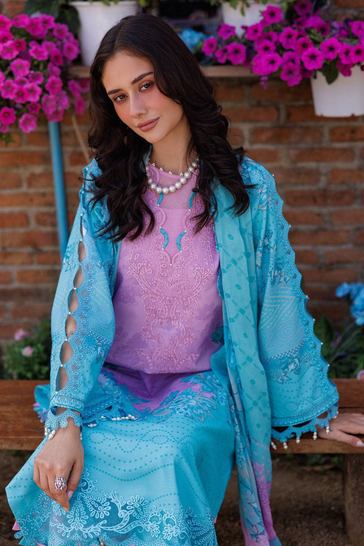 img_charizma_combination_awwal_boutique