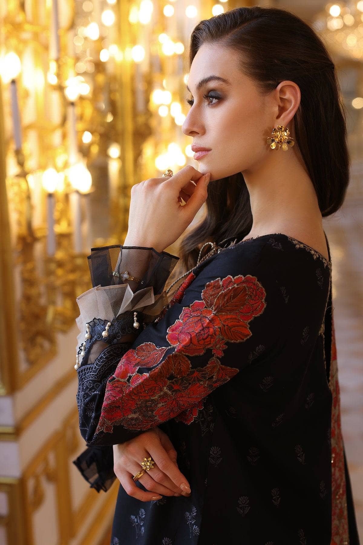 img_charizma_tabeer_lawn_awwal_boutique