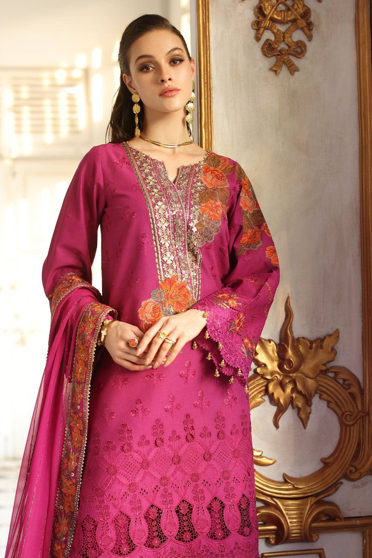 img_charizma_tabeer_lawn_awwal_boutique