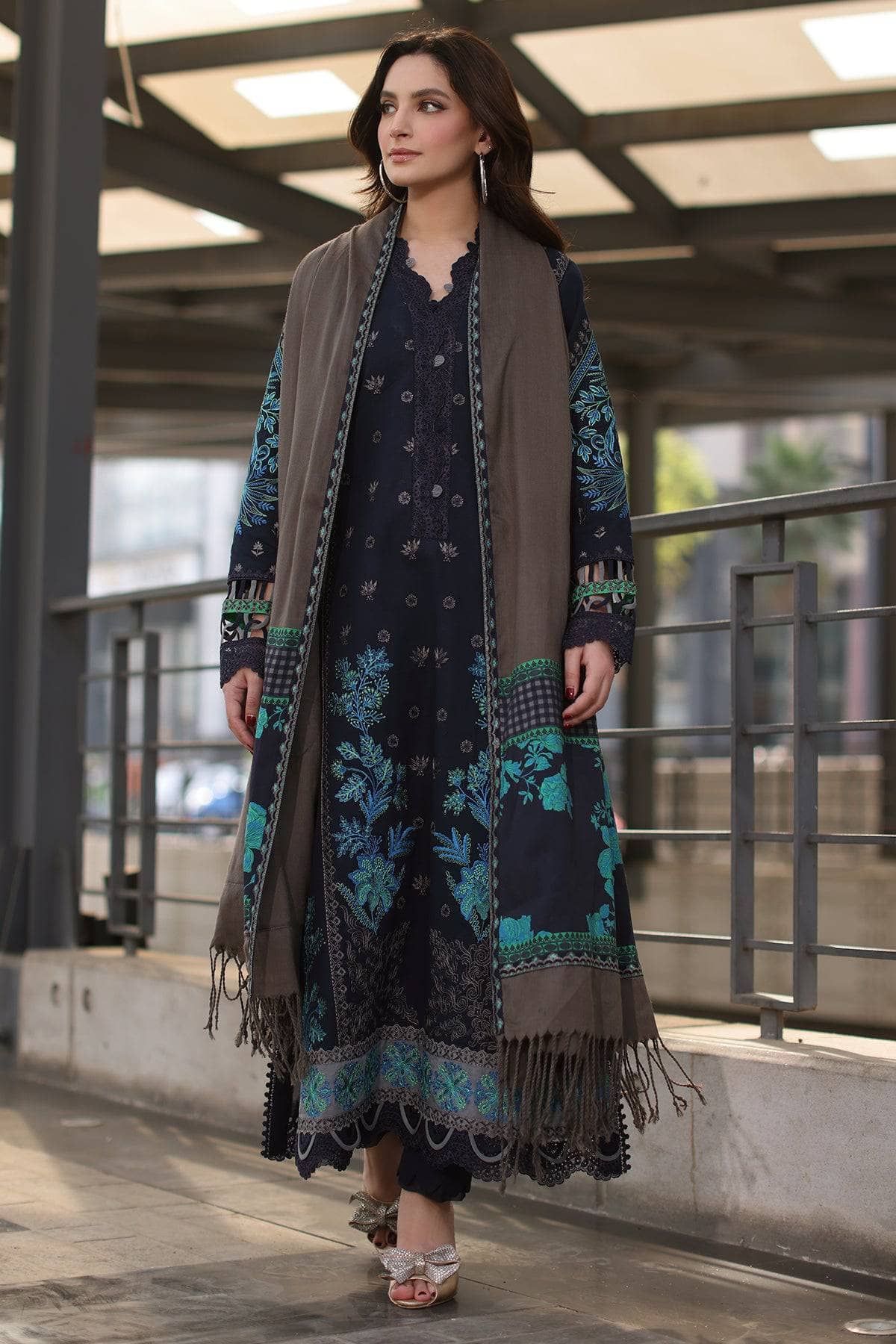 Embroidery Dyed Khaddar Front 1.25 Mtr
Embroidery Dyed Khaddar Sleeves 26 inch
Dyed Khaddar Back 1.25 Mtr
Embroidery Back Motif 1 Pcs
Embroidery Front Daman 1 Pcs
Embroidery Front+Back +Chok Patti 7 Mtr
Embroidery Front Neck+Panal patti 4 Mtr
Dyed Khaddar Trouser 2.50 Mtr
Embroidery Shawl Patti 8 Mtr
Dyed Wool Shawl 2.50 Mtr