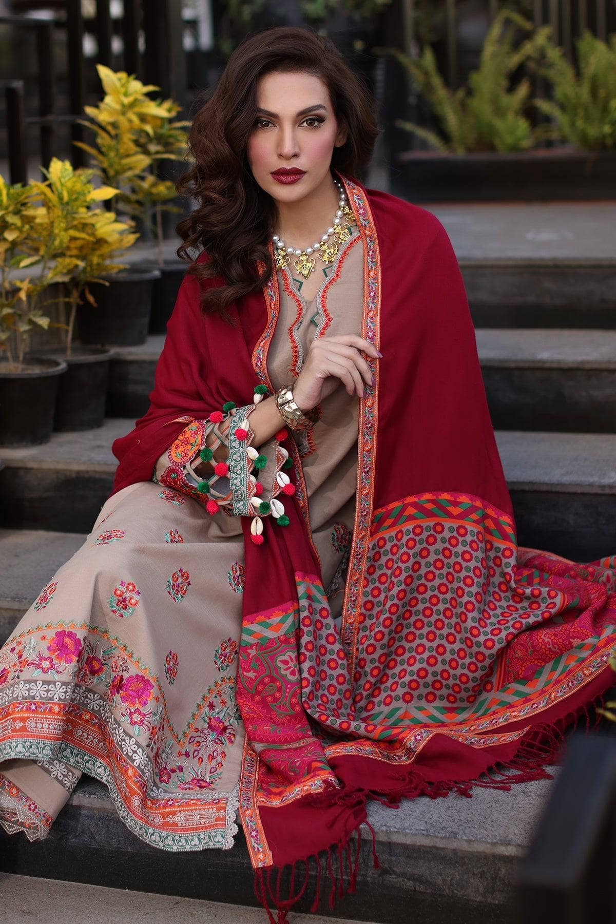 img_charizma_naranji_winter_awwal_boutique