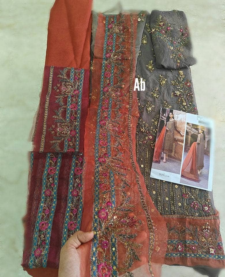 img_open_pic_charizma_dastaan_e_jashan_awwal_boutique