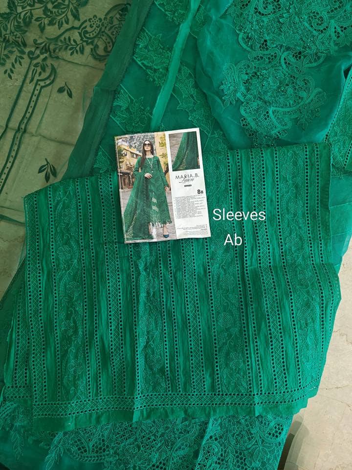 img_maria_b_lawn_awwal_boutique