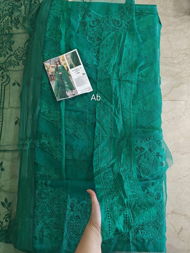 img_maria_b_lawn_awwal_boutique