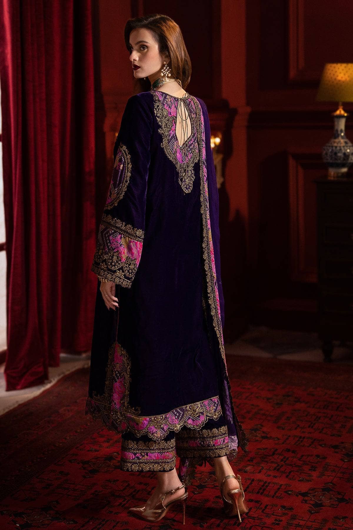 img_charizma_velvet_awwal_boutique