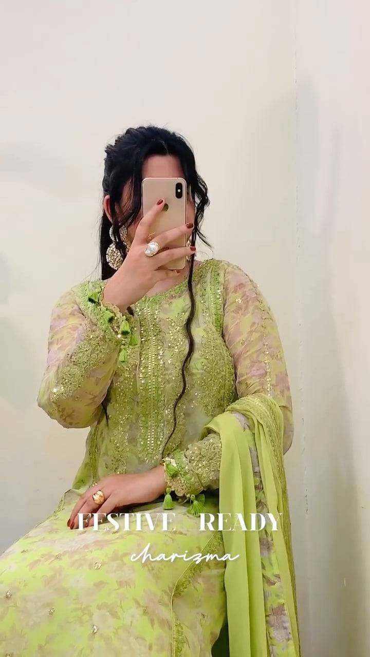 Spotted in Charizma Vasal Chiffon 25/Vol 3/VSL25-18