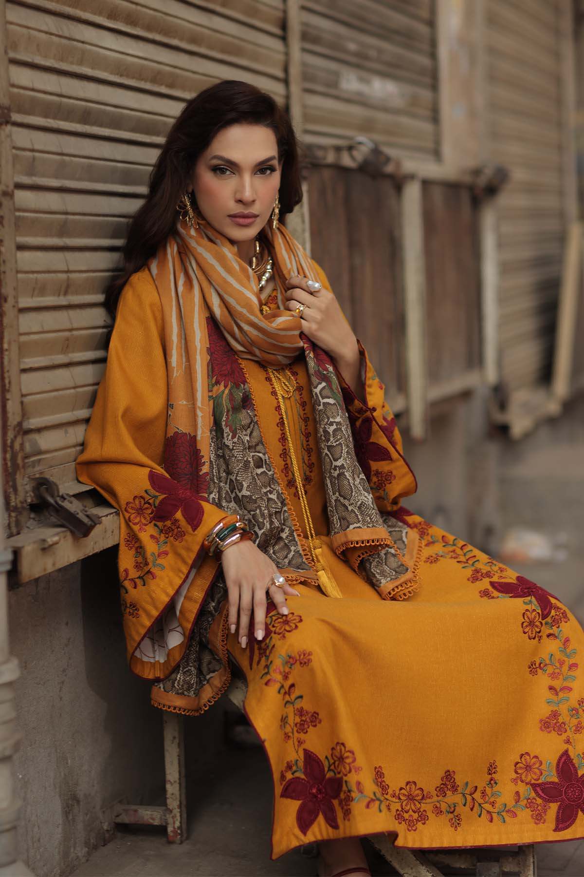Charizma Signature Leather Peach/Woolen Shawl/CSL6-03