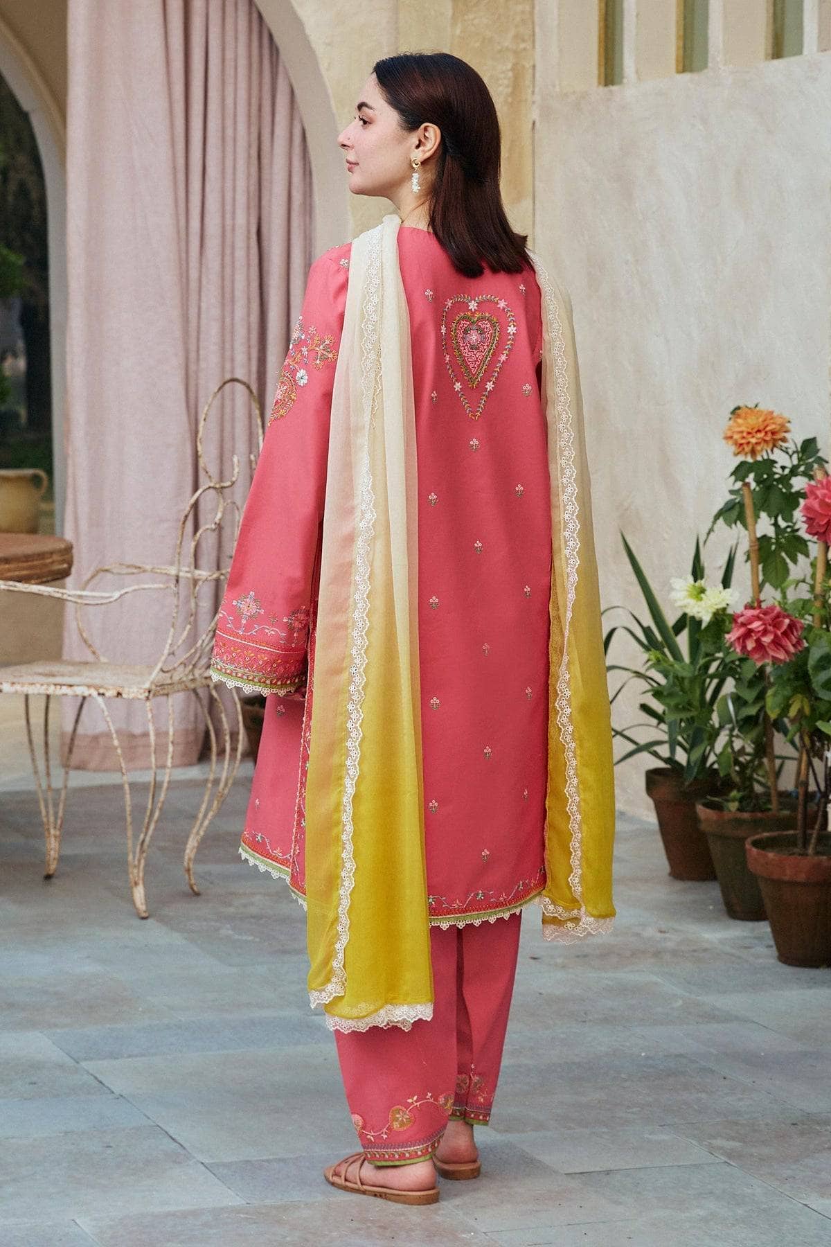 img_coco_by_zara_shahjahan_lawn_24_awwal_boutique
