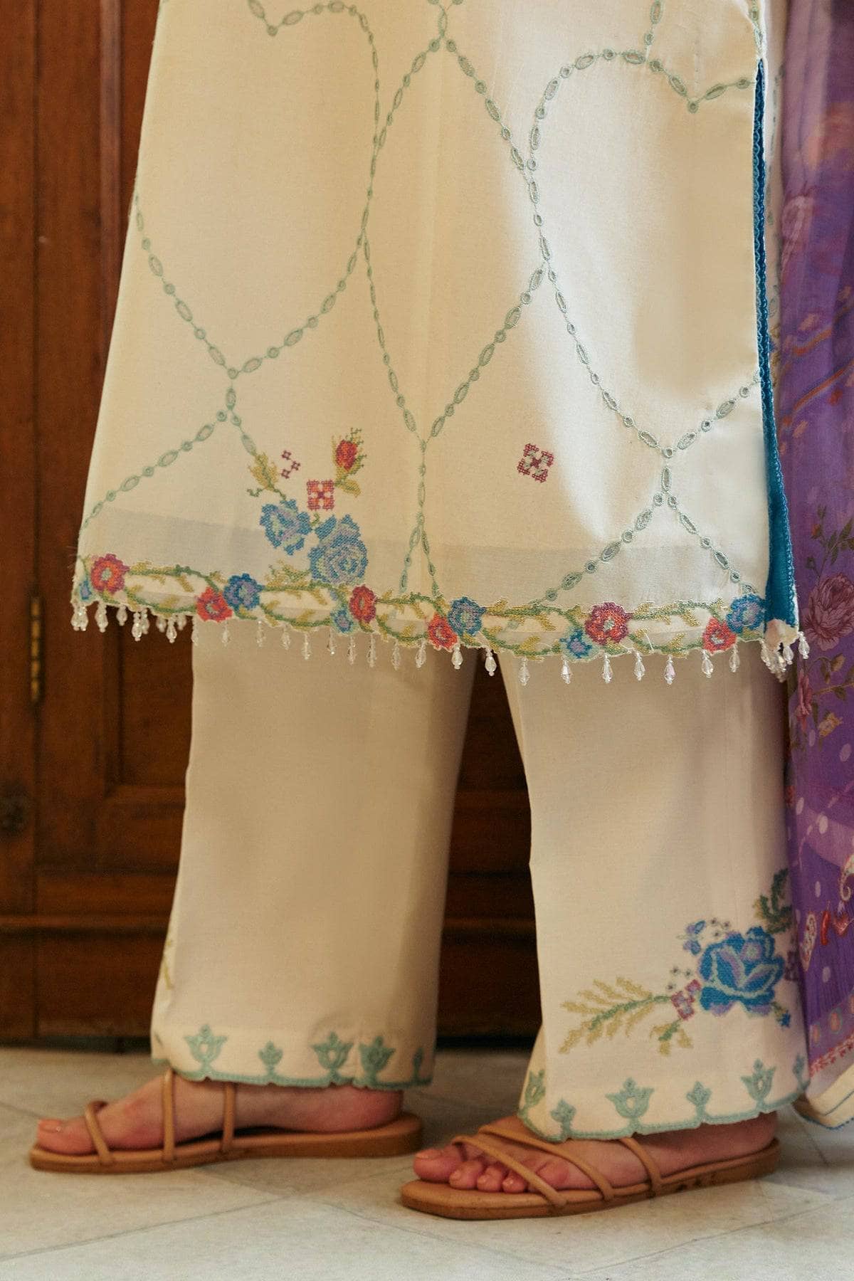 img_coco_by_zara_shahjahan_lawn_24_awwal_boutique