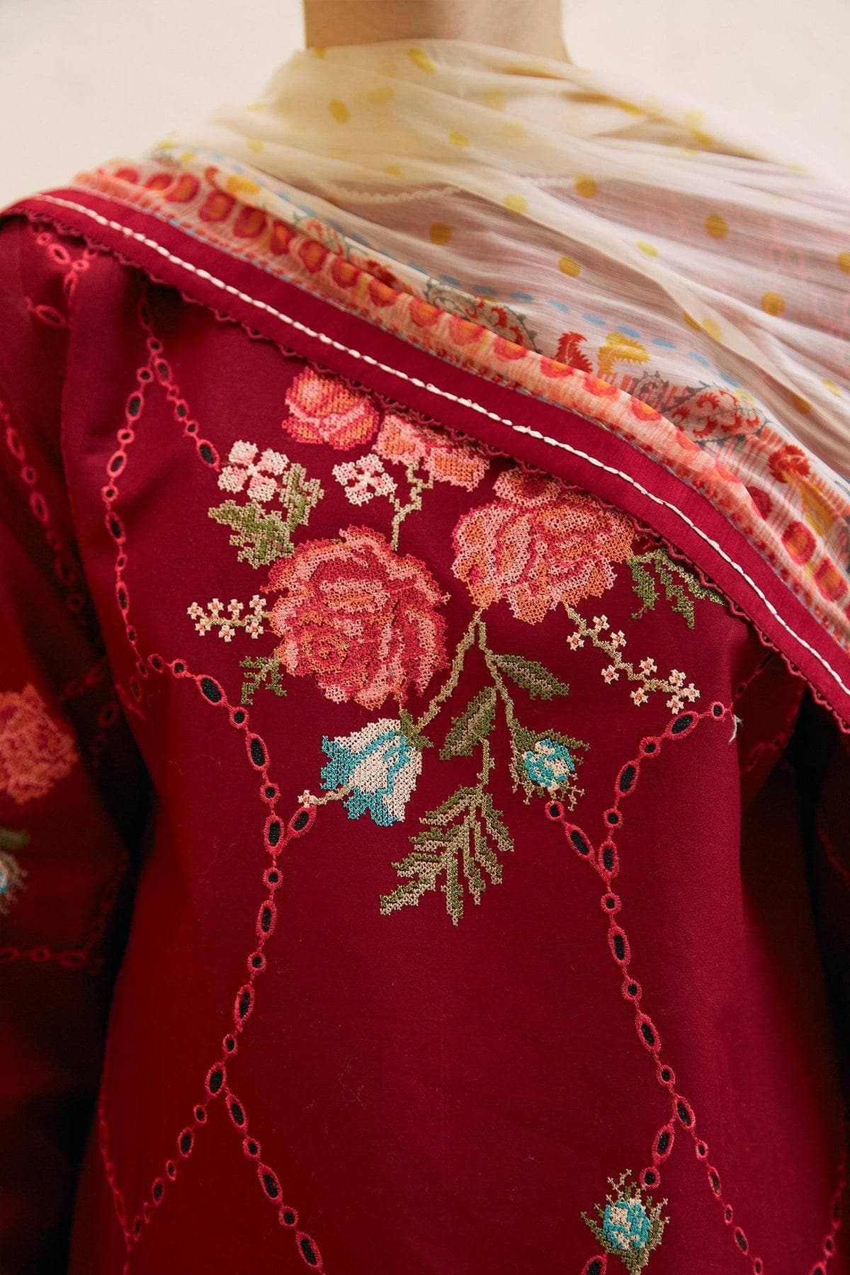 img_coco_by_zara_shahjahan_lawn_24_awwal_boutique