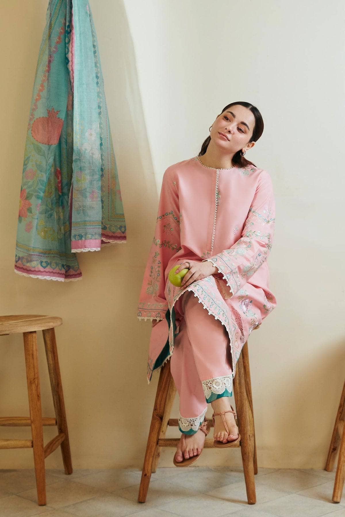 img_coco_by_zara_shahjahan_lawn_24_awwal_boutique