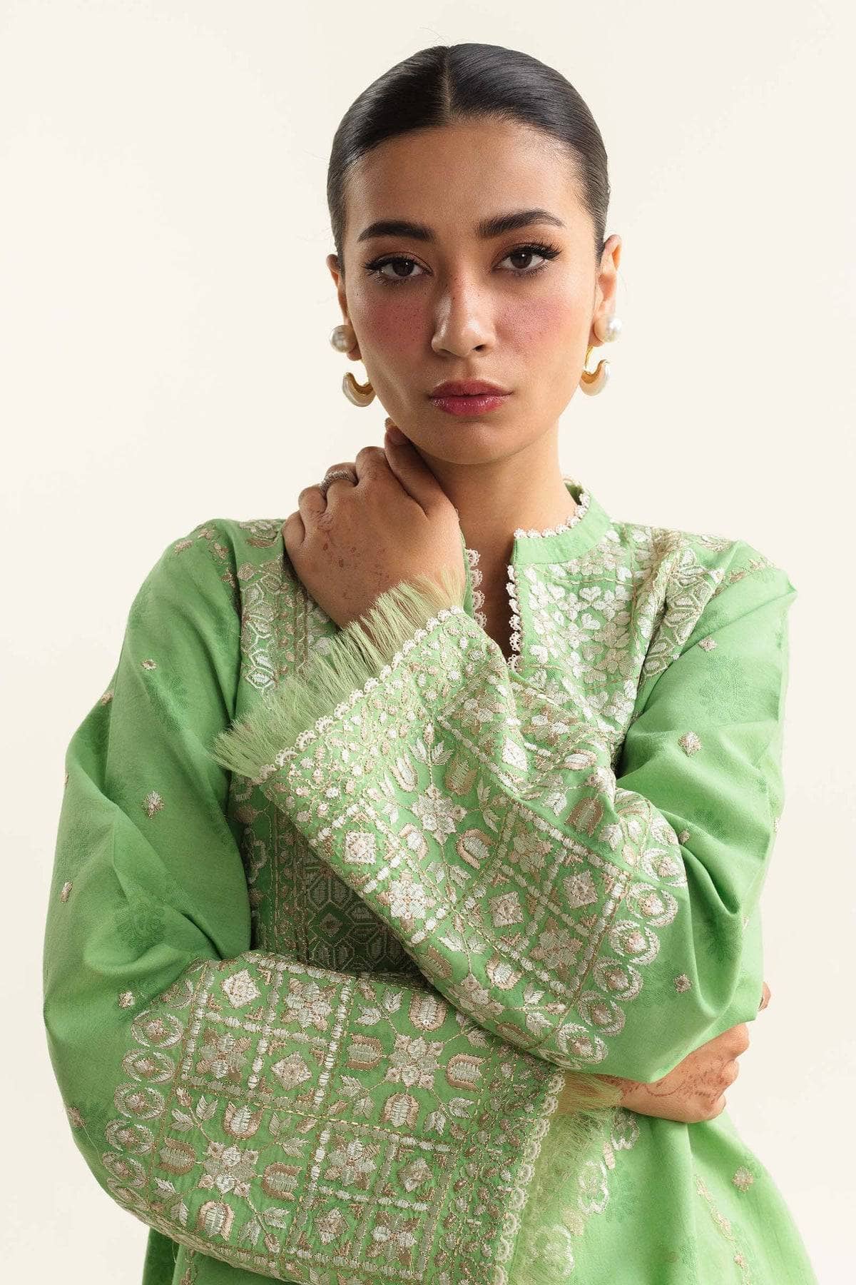 img_zara_shahjahan_coco_lawn_awwal_boutique