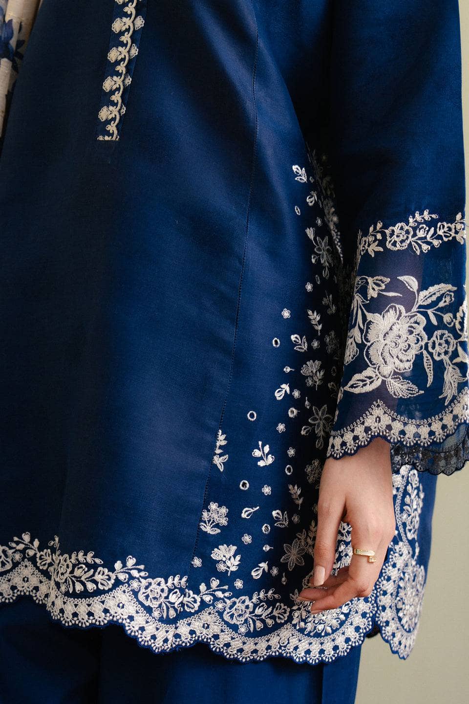 Img_coco_by_zara_shahjahan_awwal_boutique