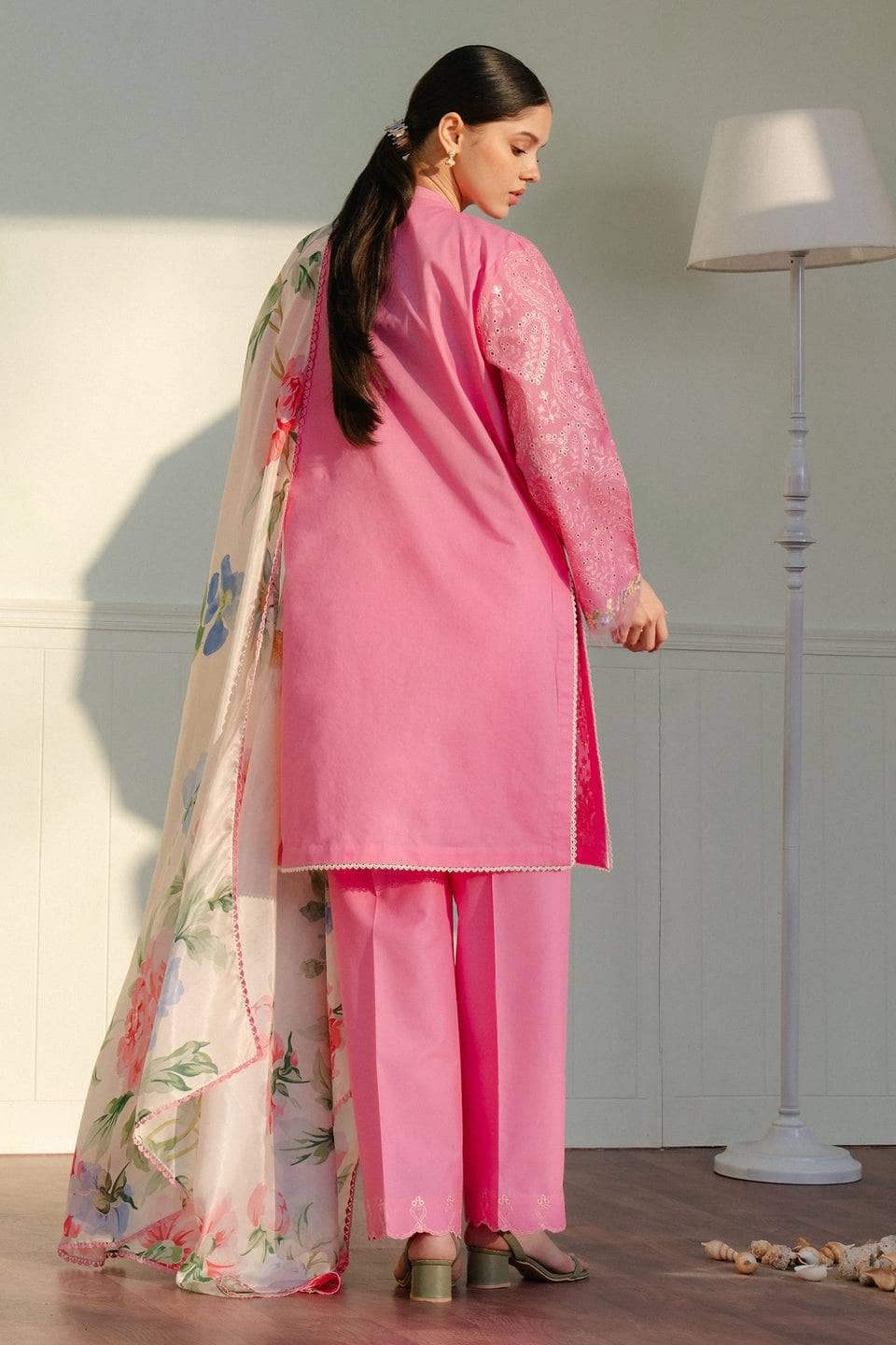 Img_coco_by_zara_shahjahan_awwal_boutique