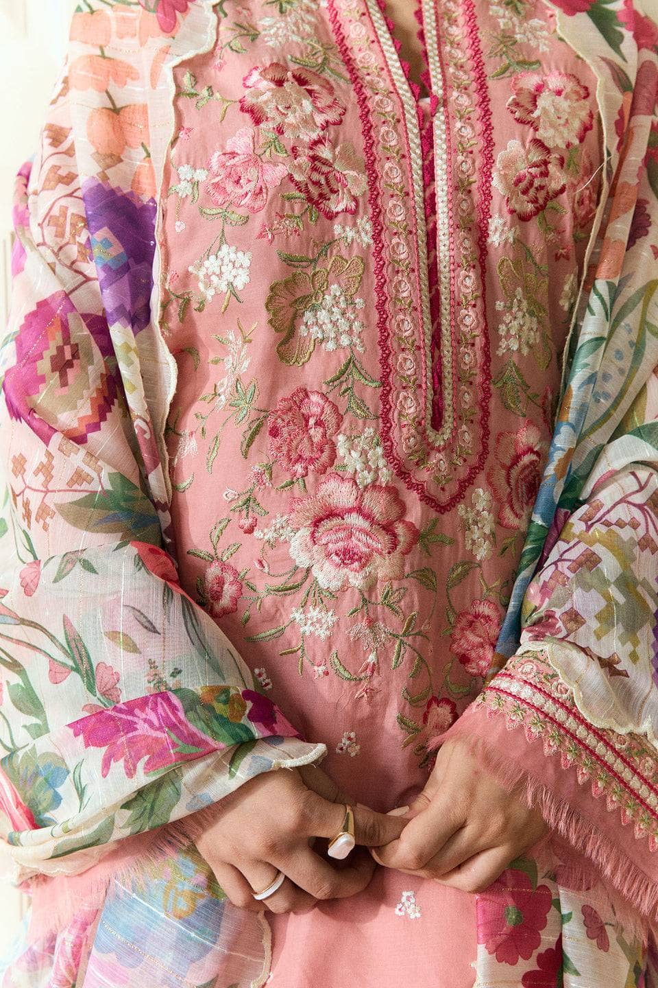 img_coco_by_zara_shahjahan_awwal_boutique