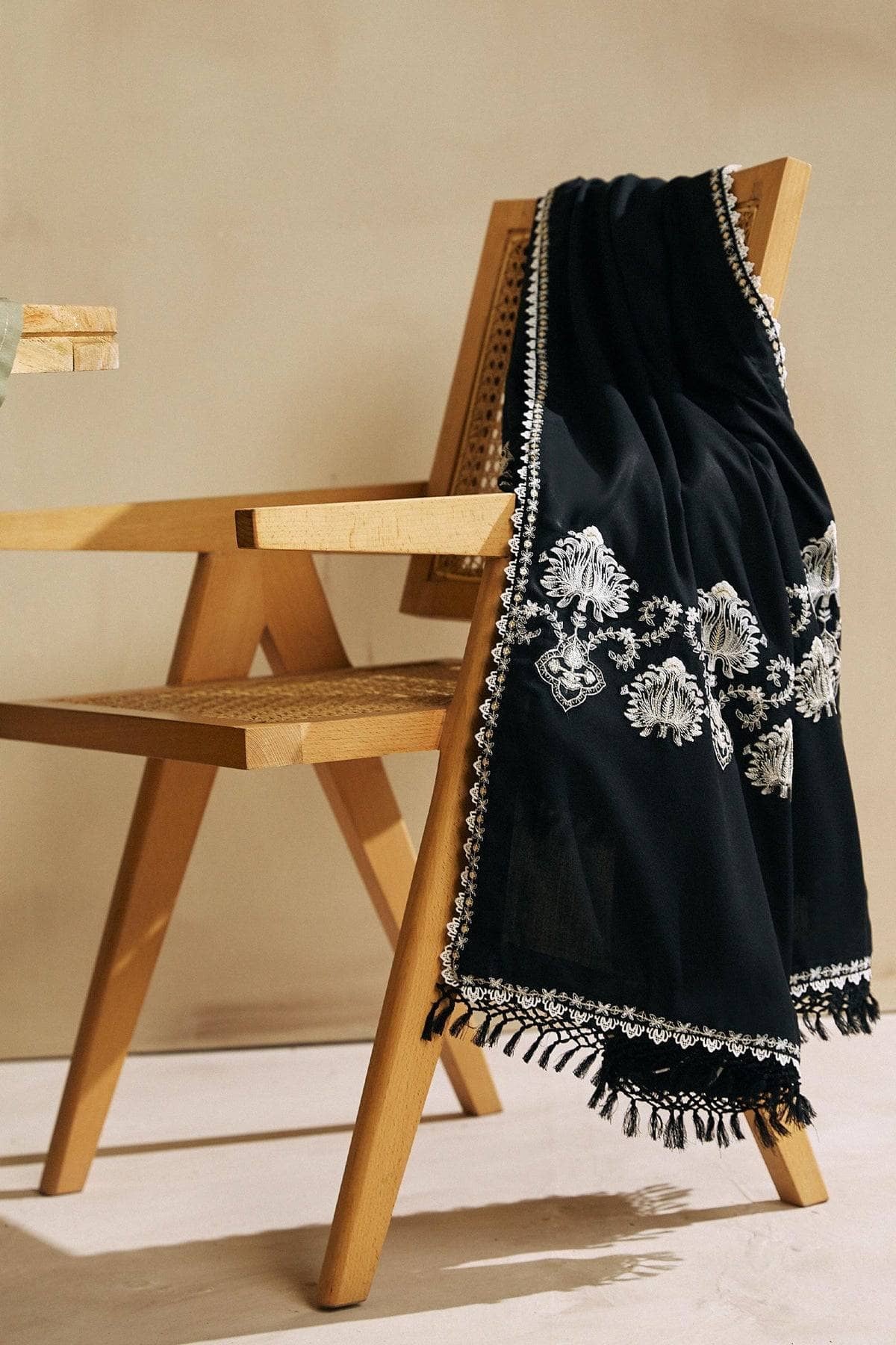 img_coco_winter_by_zara_shahjahan_awwal_boutique