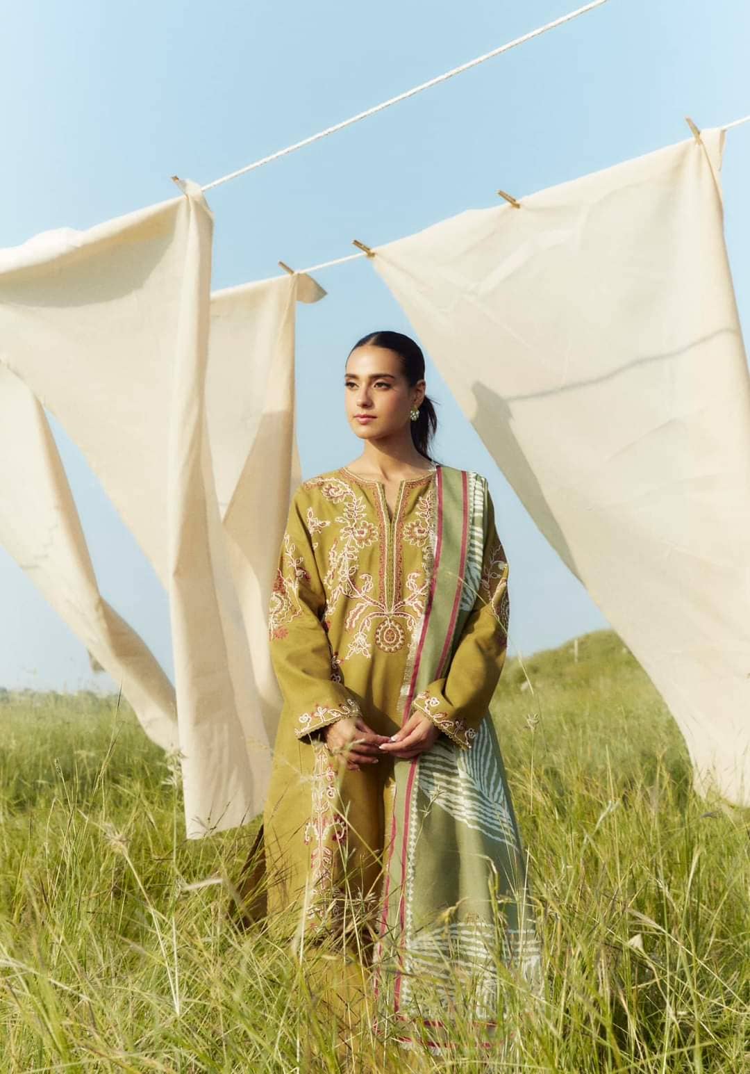 img_zara_shahjahan_coco_winter_24_awwal_boutique