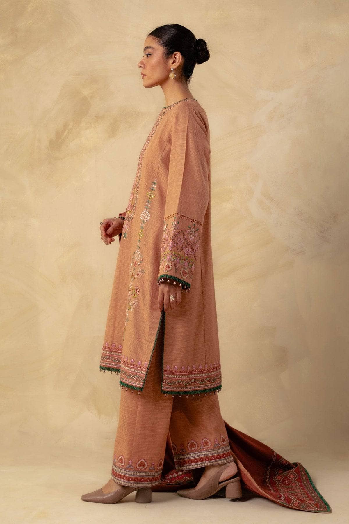 img_coco_winter_by_zara_shahjahan_awwal_boutique